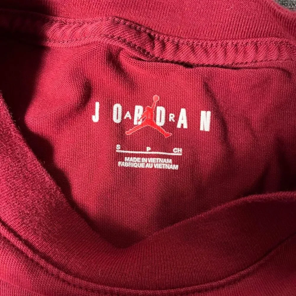 Jordan Men's Red and Burgundy T-shirt